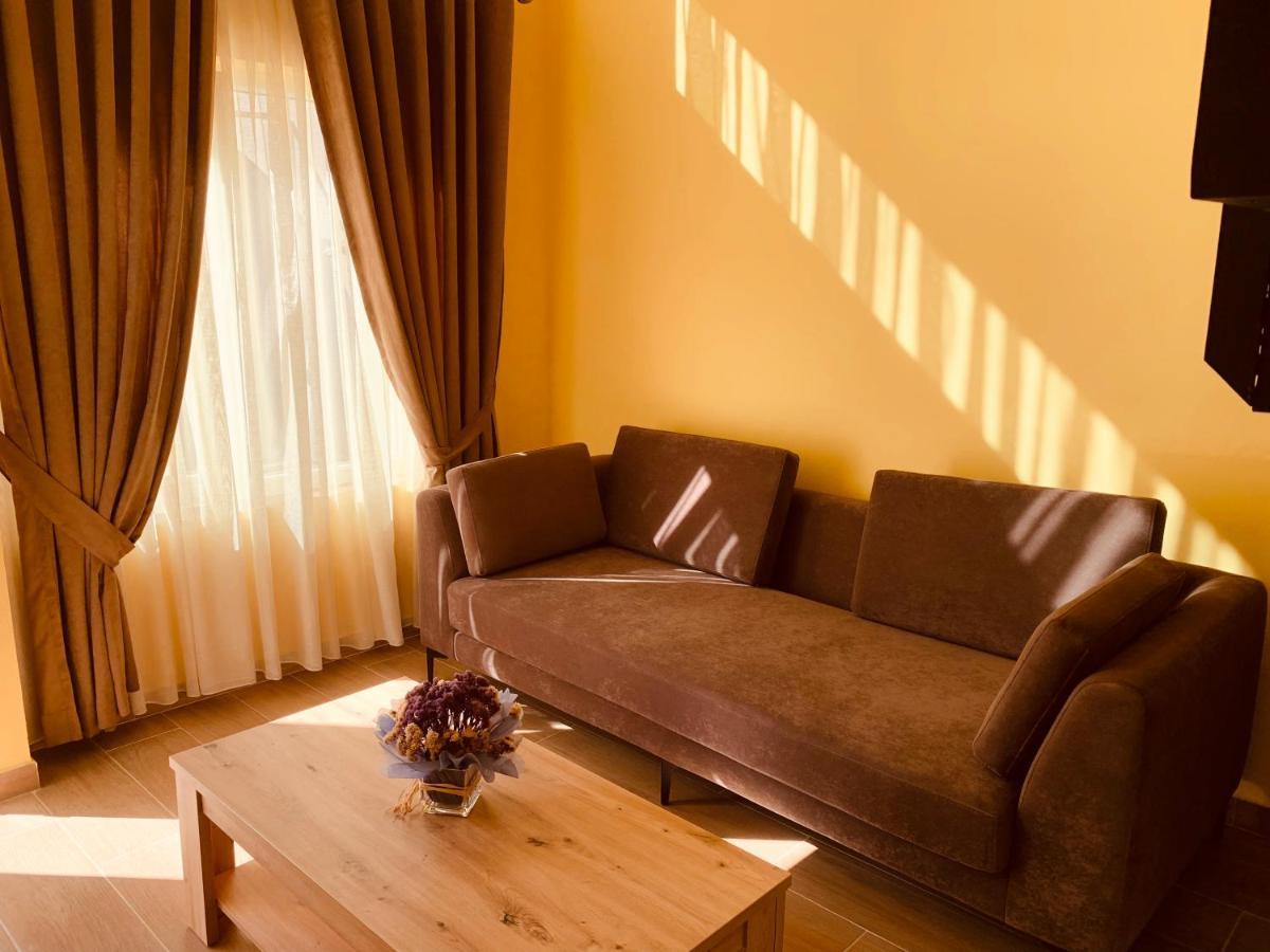 Auto Tana Guest House Tirana Zewnętrze zdjęcie